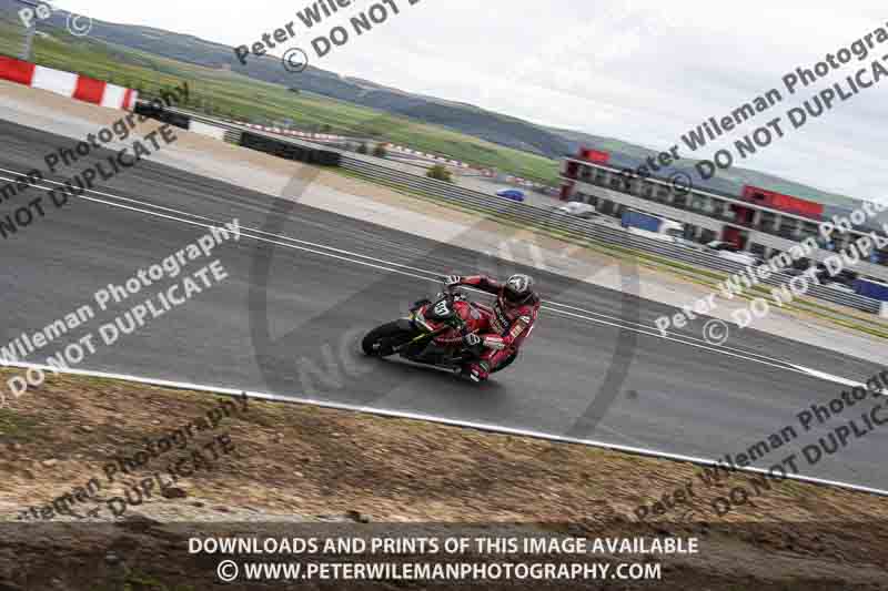 cadwell no limits trackday;cadwell park;cadwell park photographs;cadwell trackday photographs;enduro digital images;event digital images;eventdigitalimages;navarra;no limits trackdays;peter wileman photography;racing digital images;trackday digital images;trackday photos